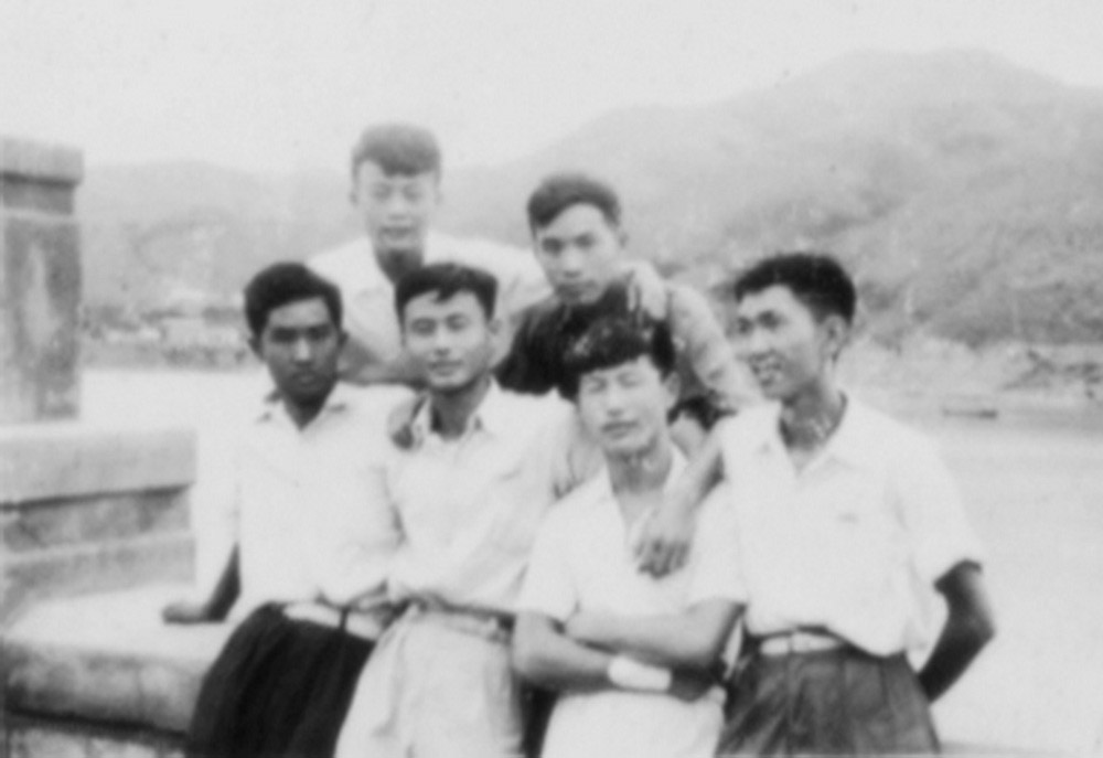 1954年少年班的同学们春游（2）